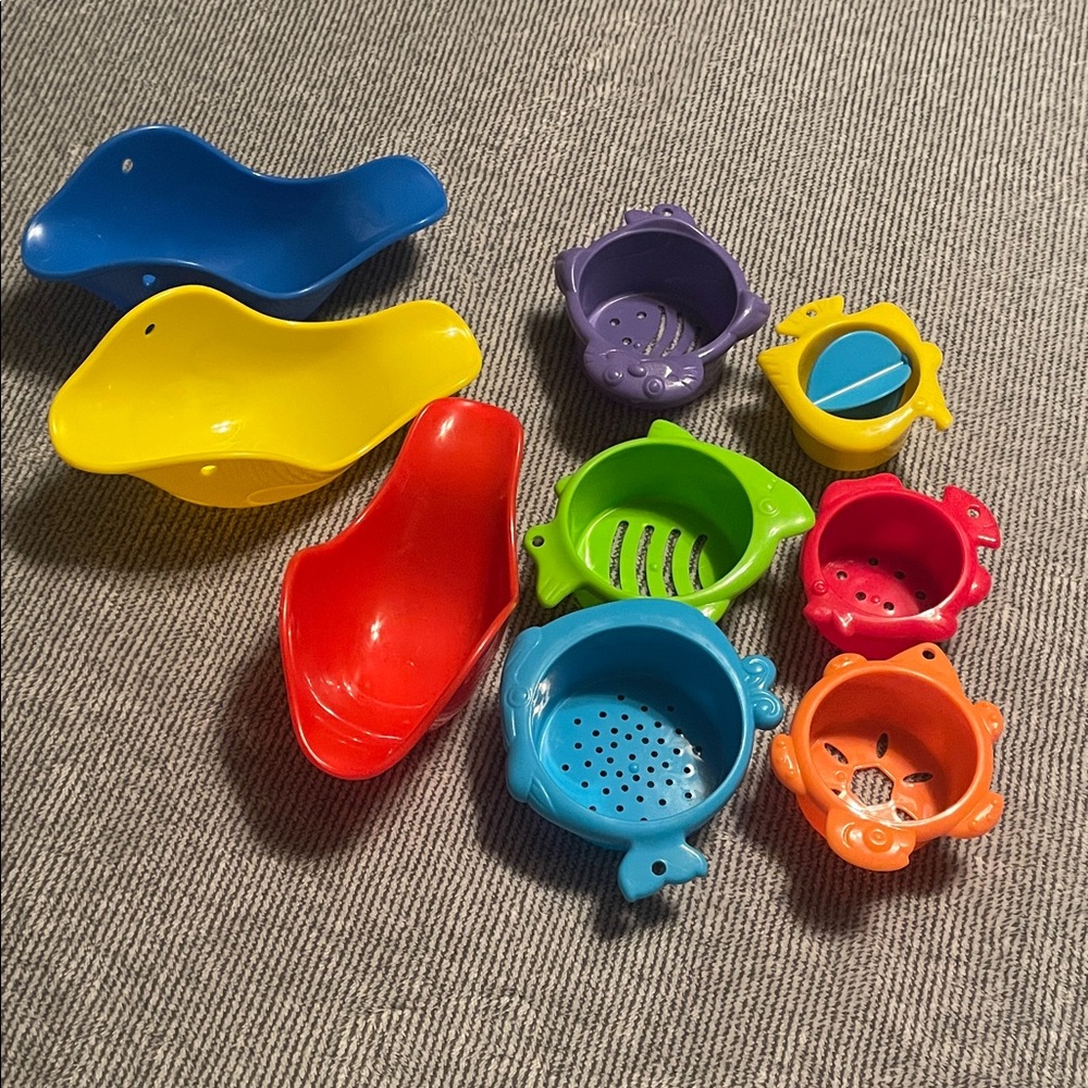 Colorful Stacking Bath Toys - Picture 2 of 8